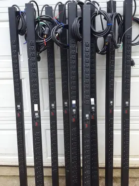 Apc 7830 Rack Pdu Metered 20amps 120v 24 Outlet Nema5 20or Apc 7830 Rack Pdu Metered 20amps 120v 24 Outlet Nema5 20or