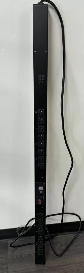 Apc Ap7831 Power Distribution Unit Strip Metered Rack Pdu