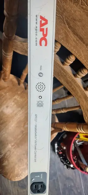 Apc Ap9221 Masterswitch Vm Power Control Unit