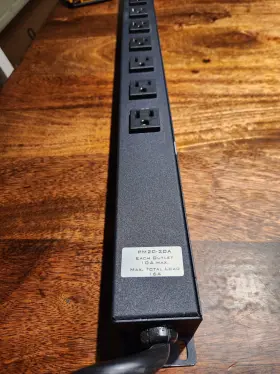Avocent Pm-20a Cyclades Vertical Rack Mount Remote Control Pdu 120v