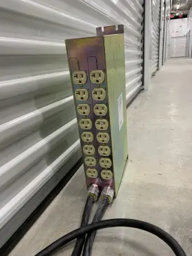 Eaton T2235-c2-2998 2u Rack Mount Automatic Transfer Switch Pdu 18 Outlets 120v