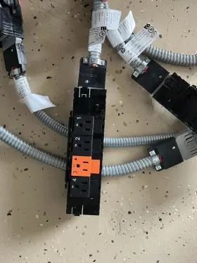 Electri-cable Assemblies 84f-4b Eca Modular Power Unit With 4 Outlets And Infeed 20a 125v Ul