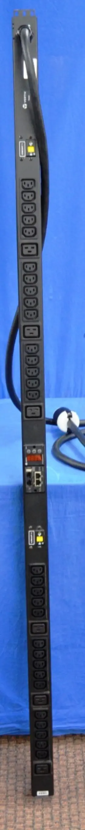 Geist Ni30073 Rpdu Mn03e4b1-36it68-3tl6a0a10-s 36-outlets Pdu