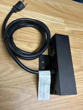 Hubbell Udt-2vd-tm Furniture Power Distribution Unit Desk Outlet 12a 125v