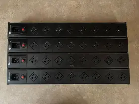 Lockncharge Pdu-us-8 Lot Of 4 125vac Basic Power Outlet Ule2-14