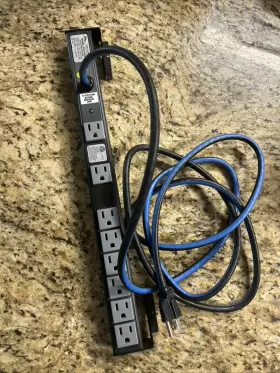 Middle Atlantic Products Pd-815sc 15a 8-outlet High-density Slim Power Strip