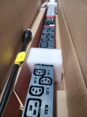 Panduit Pp64024-0014 Pdu 24 Outlet Rackmount Power Strip 3 Phase 200 240v