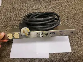 Pulizzi Tpc-115-8-c Eng Z-line Power Controller Surge Suppressor Used 120v