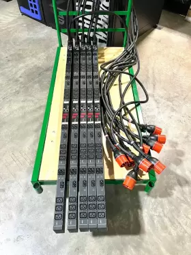 Raritan Px2-5104x2-v2c5 Pdu 32a Tested Raritan Px2-5104x2-v2c5 Pdu 32a Tested