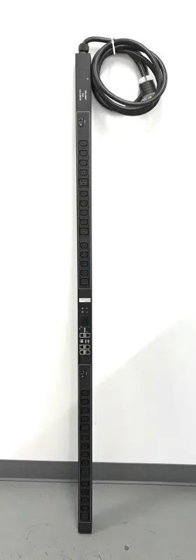 Raritan Px3-5870v-p1 24-outlet 208v 3-phase 30a Intelligent Metered Pdu