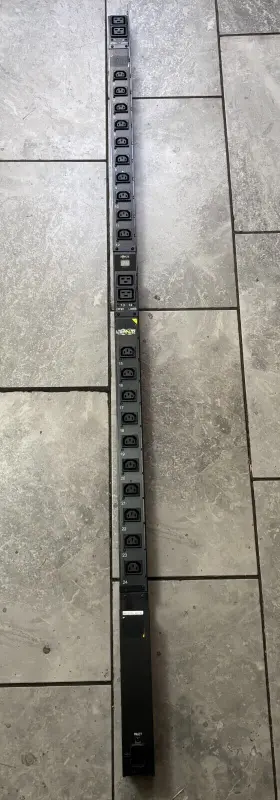 Tripp Lite Pdumv20hvnet / Pdu 3.2-3.8kw Single-phase 24 Switched Outlet